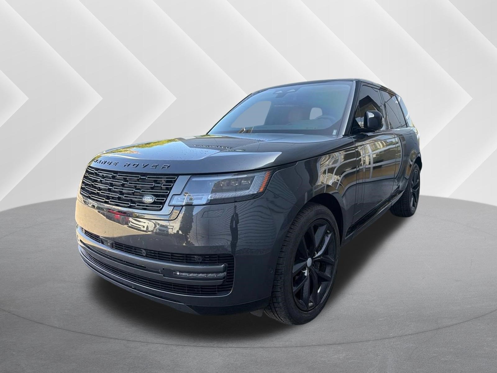 Used 2025 Land Rover Range Rover SE