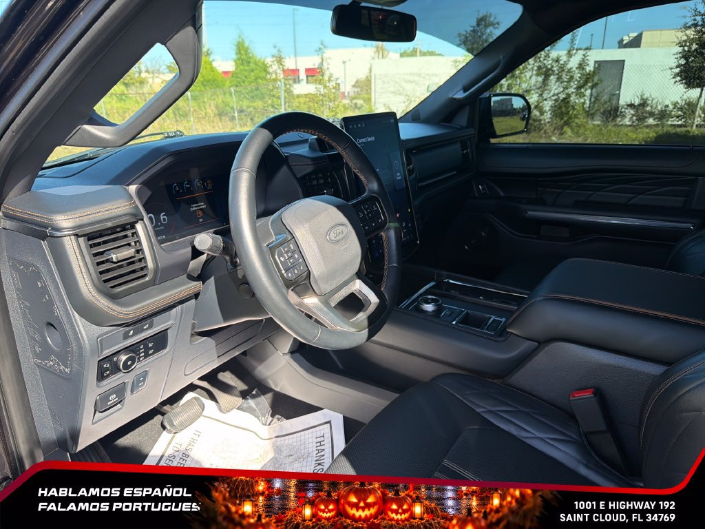 Used 2024 Ford Expedition Platinum RWD image 17