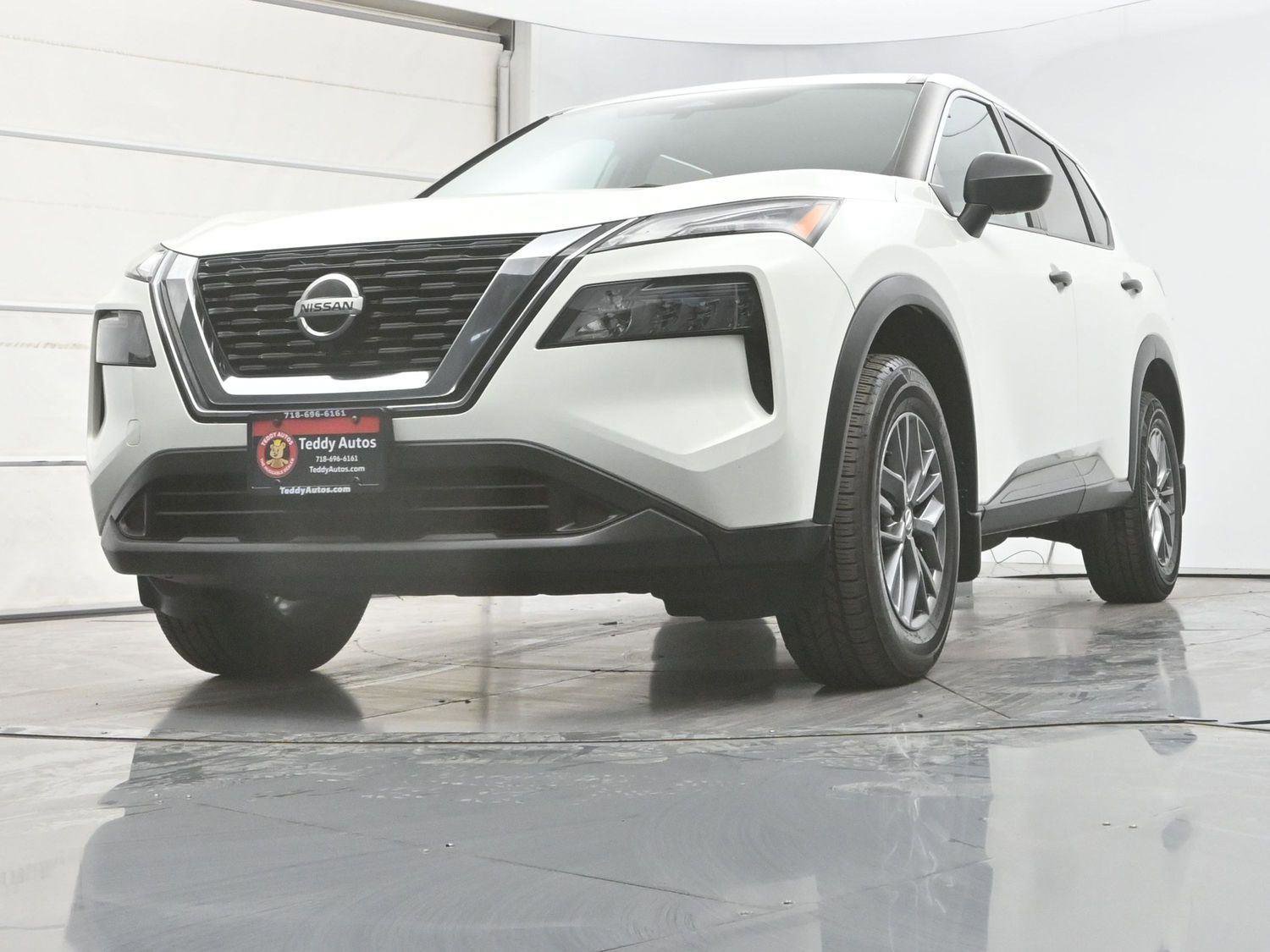 Used 2021 Nissan Rogue S AWD/4WD image 29