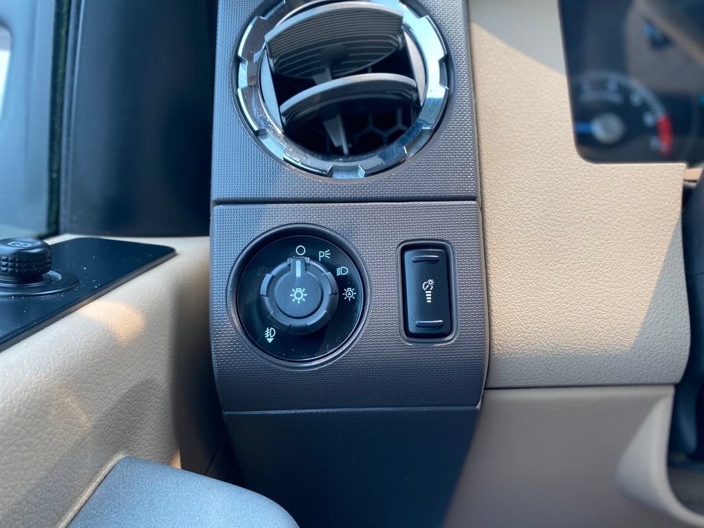 Used 2013 Ford F250 XLT w/ XLT Value Pkg AWD/4WD image 29