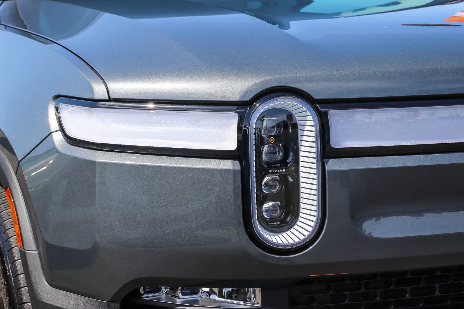 Used 2023 Rivian R1S Launch Edition AWD/4WD image 8
