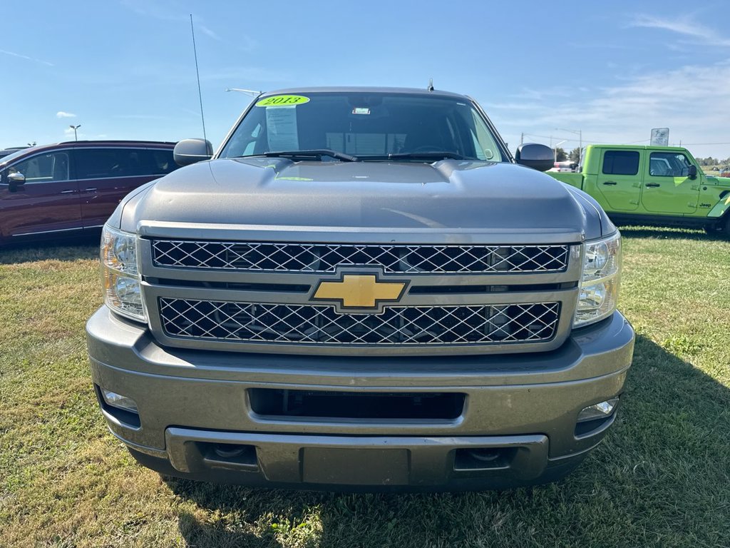 Used 2013 Chevrolet Silverado 2500 LT w/ Z71 Appearance Package AWD/4WD image 8