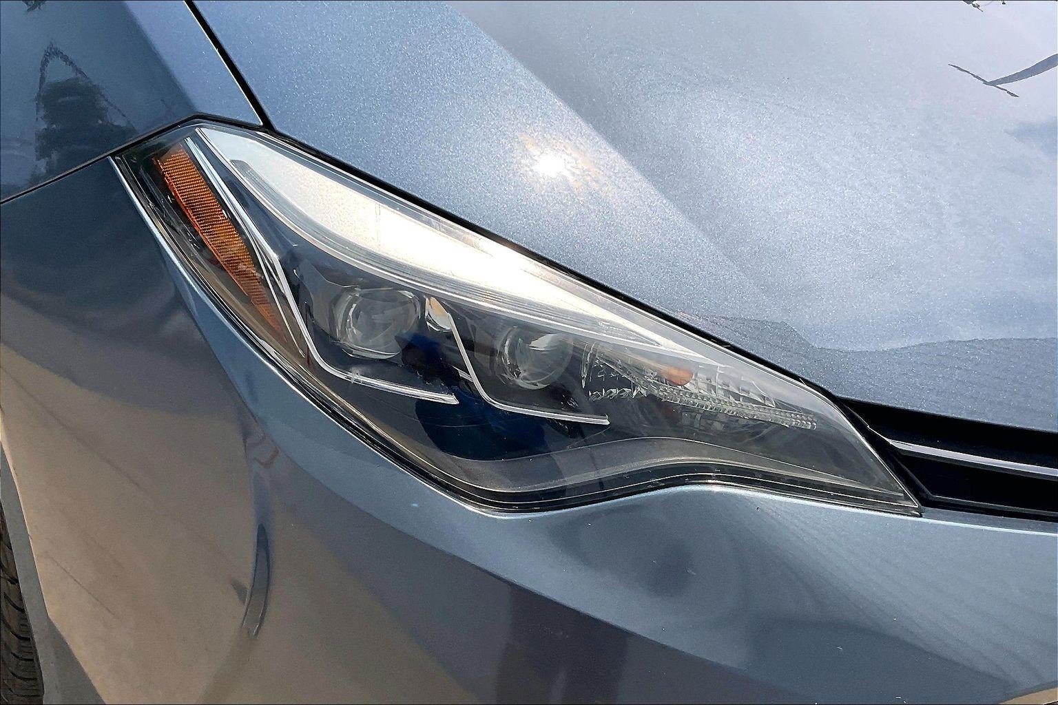 Used 2017 Toyota Corolla XLE FWD image 33