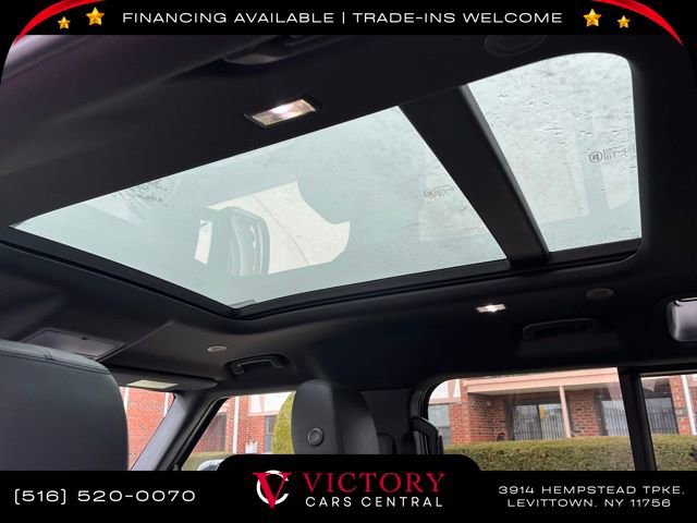 Used 2022 Land Rover Defender 110 X-Dynamic SE image 29