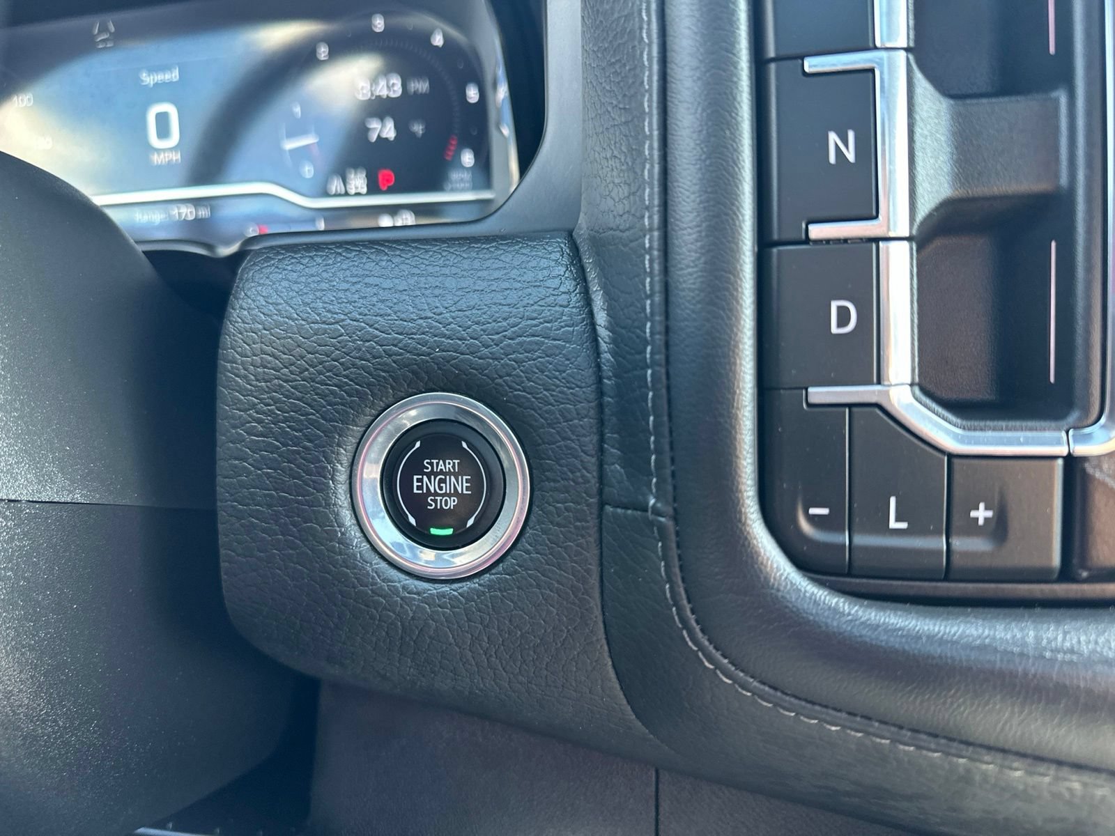 Used 2023 GMC Yukon Denali AWD/4WD image 58