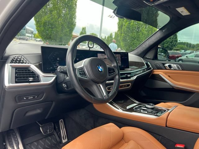 Used 2024 BMW X5 M60i AWD/4WD image 16