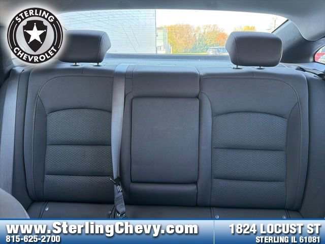 Used 2023 Chevrolet Malibu LT FWD image 12