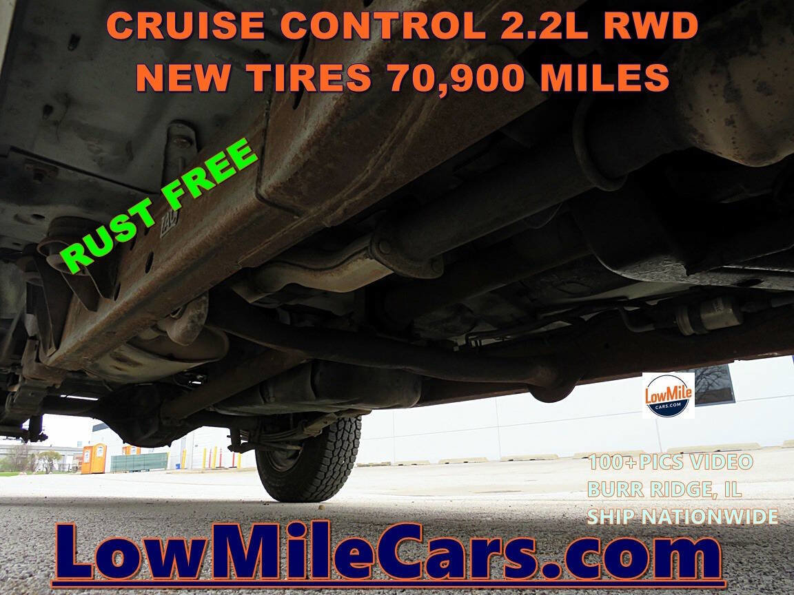 Used 2001 Chevrolet S10 Pickup LS w/ Preferred Equipment Group RWD image 3