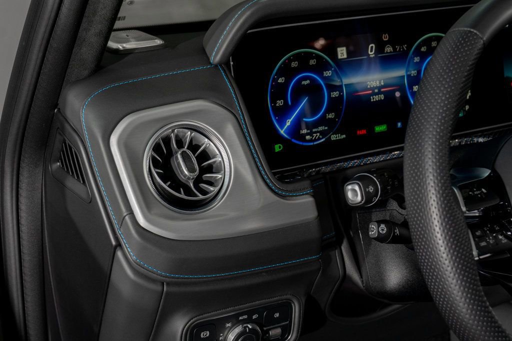 Used 2025 Mercedes-Benz G 580 w/ EQ Technology image 11