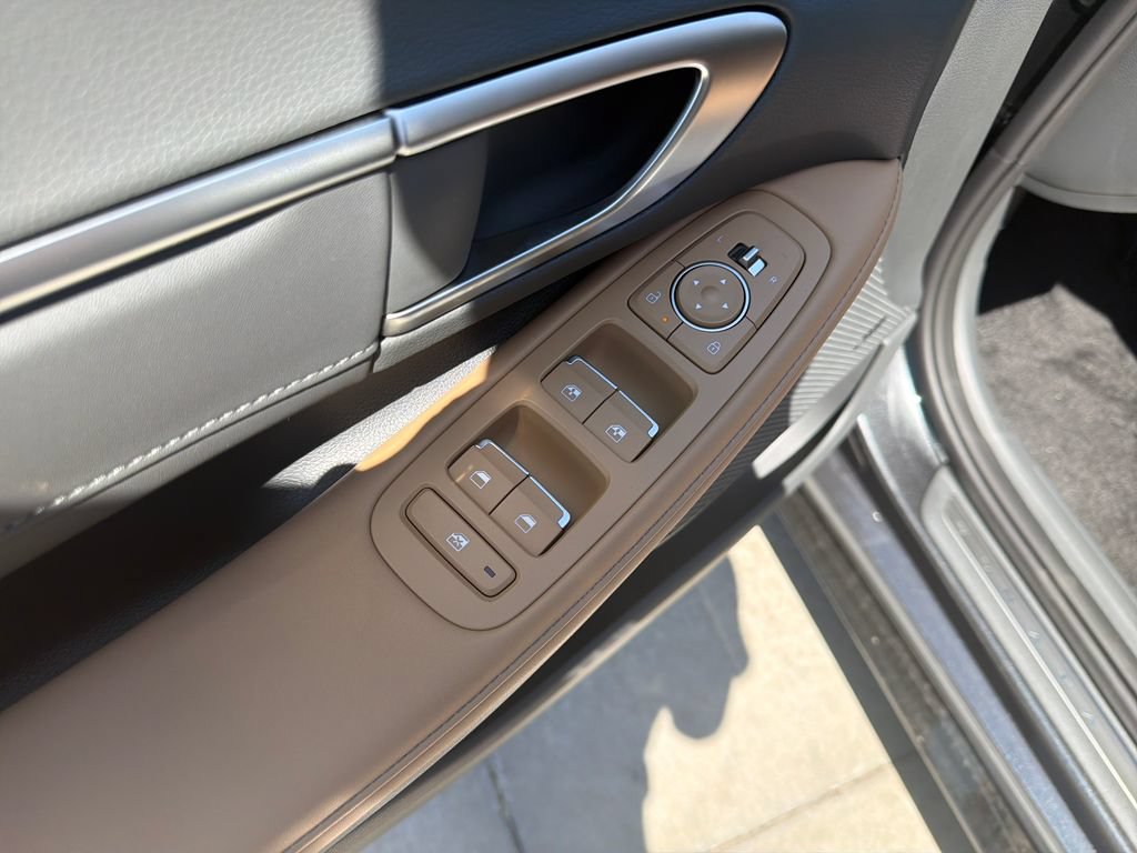 New 2026 Hyundai Sonata Limited FWD image 16