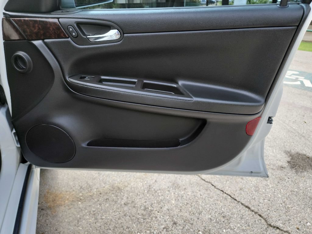Used 2014 Chevrolet Impala Limited LS FWD image 24