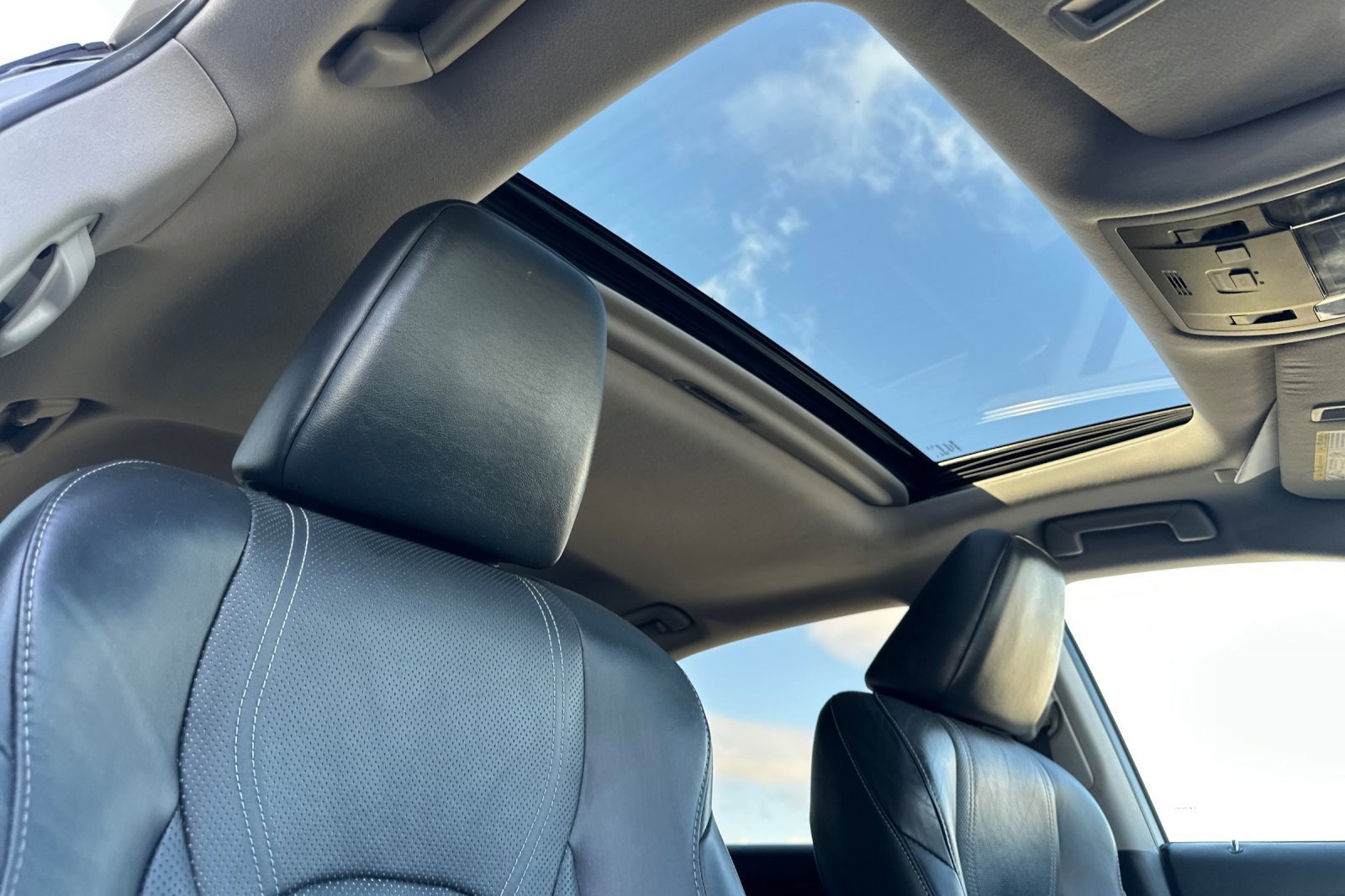 Used 2018 Lexus RX 350 AWD w/ Premium Package image 16