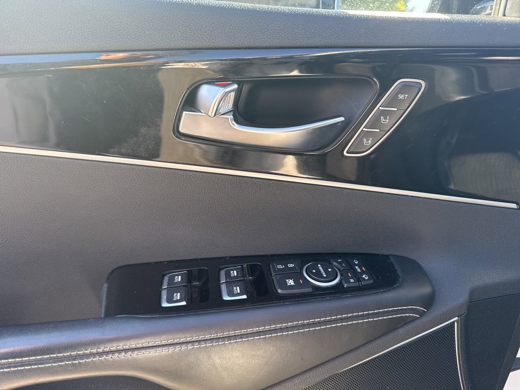 Used 2019 Kia Sorento SX AWD/4WD image 12