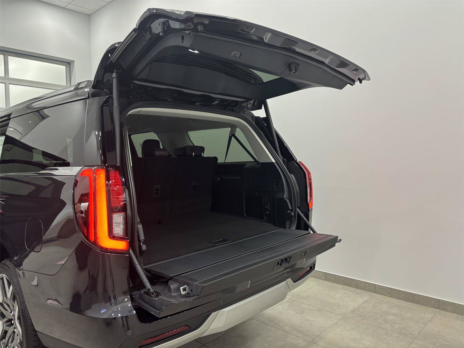 New 2026 Ford Expedition Max Platinum w/ Platinum Ultimate Package AWD/4WD image 8