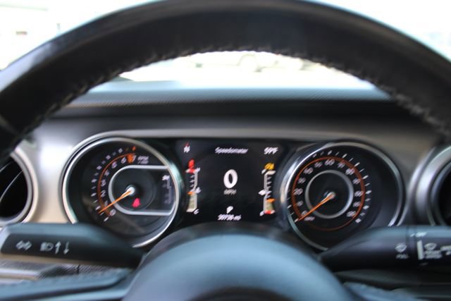 Used 2022 Jeep Gladiator Willys image 23