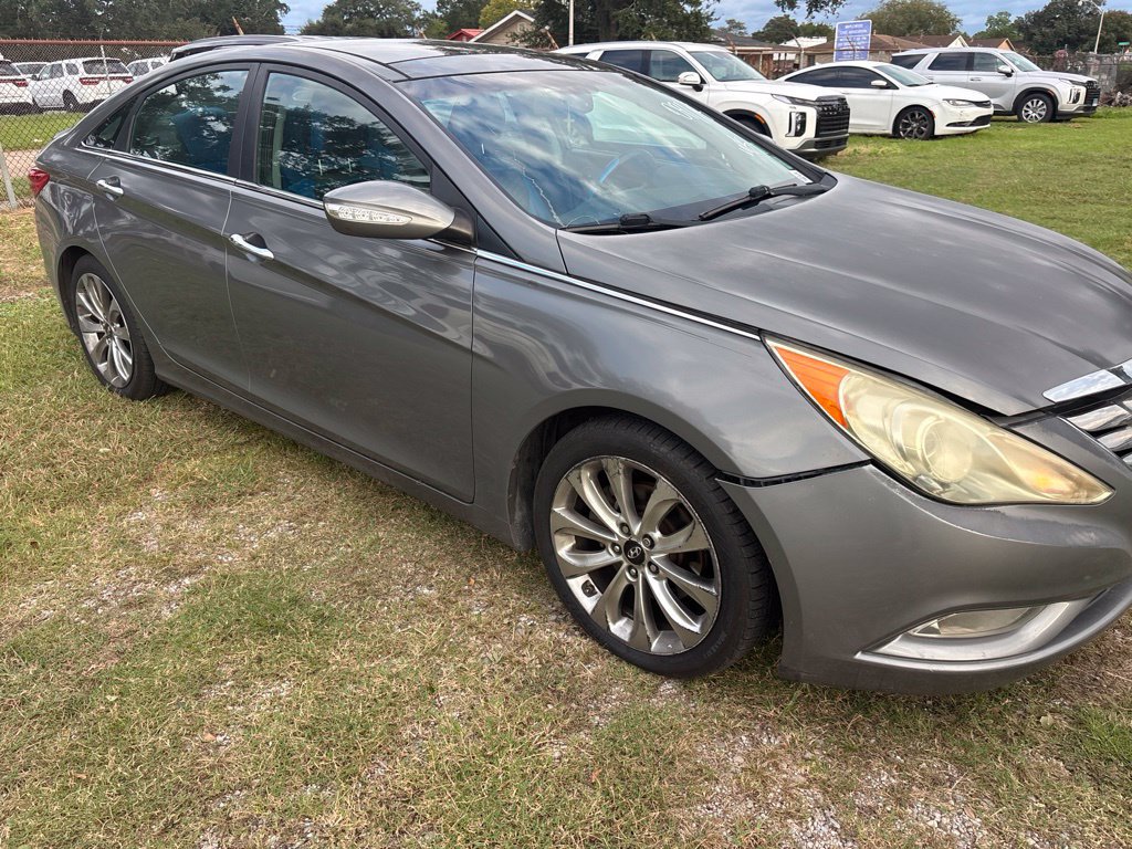 Used 2013 Hyundai Sonata Limited w/ Premium Pkg FWD image 13