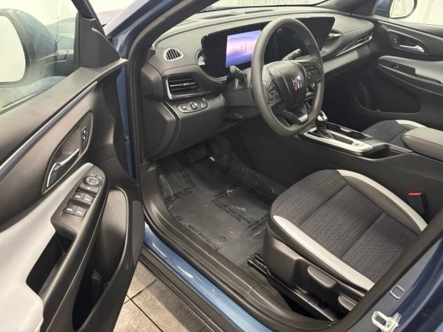Used 2024 Buick Envista Preferred FWD image 12