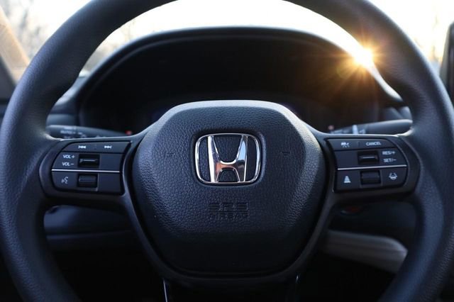 New 2025 Honda Accord SE image 9