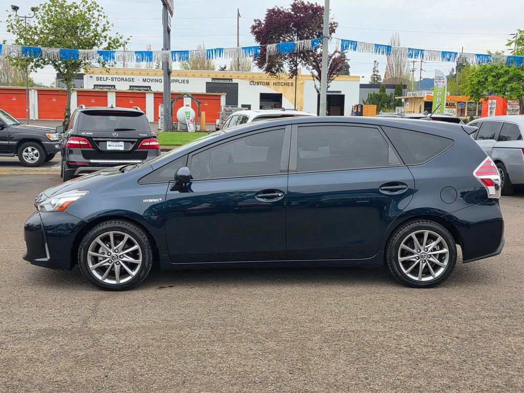 Used 2017 Toyota Prius V Five w/ Carpet Mat Package image 26