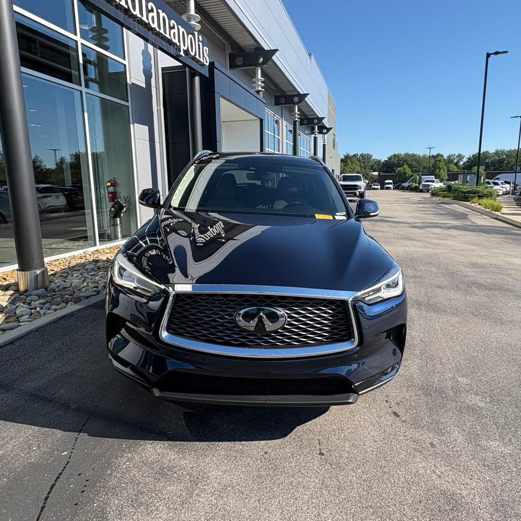 Used 2024 INFINITI QX50 Luxe AWD/4WD image 3