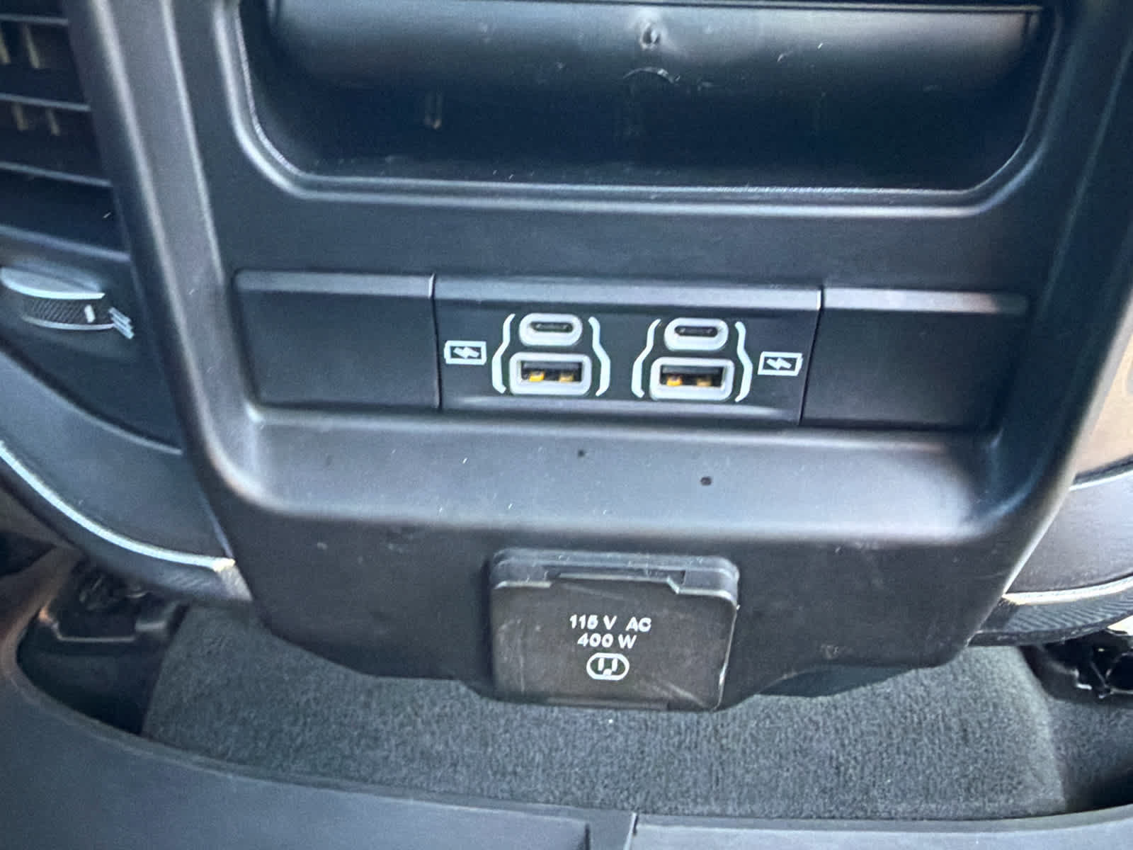 Used 2023 RAM 1500 Laramie AWD/4WD image 31