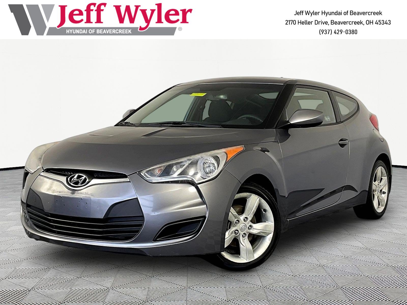 Used 2013 Hyundai Veloster FWD image 1