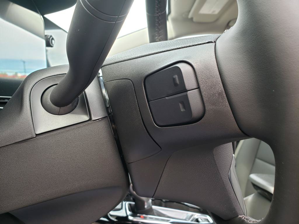 New 2026 Chevrolet Trax ACTIV w/ Sunroof Package FWD image 27
