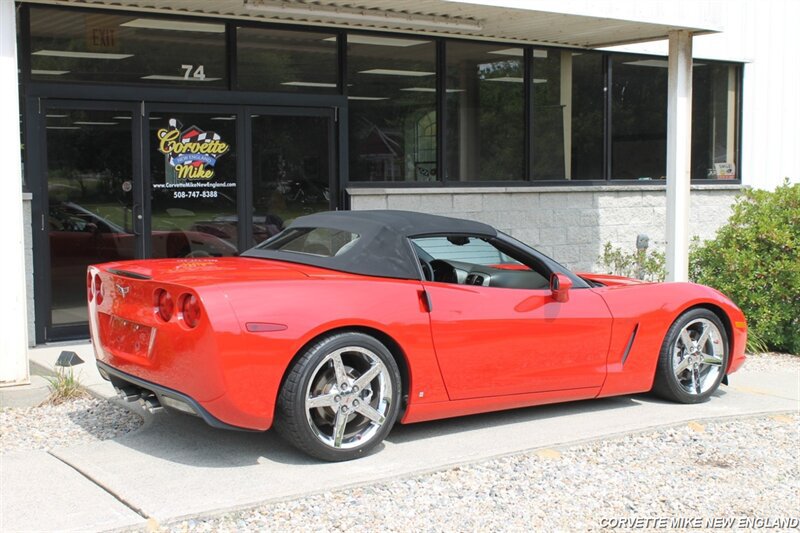 Used 2007 Chevrolet Corvette Convertible w/ Preferred Equipment Group RWD image 19