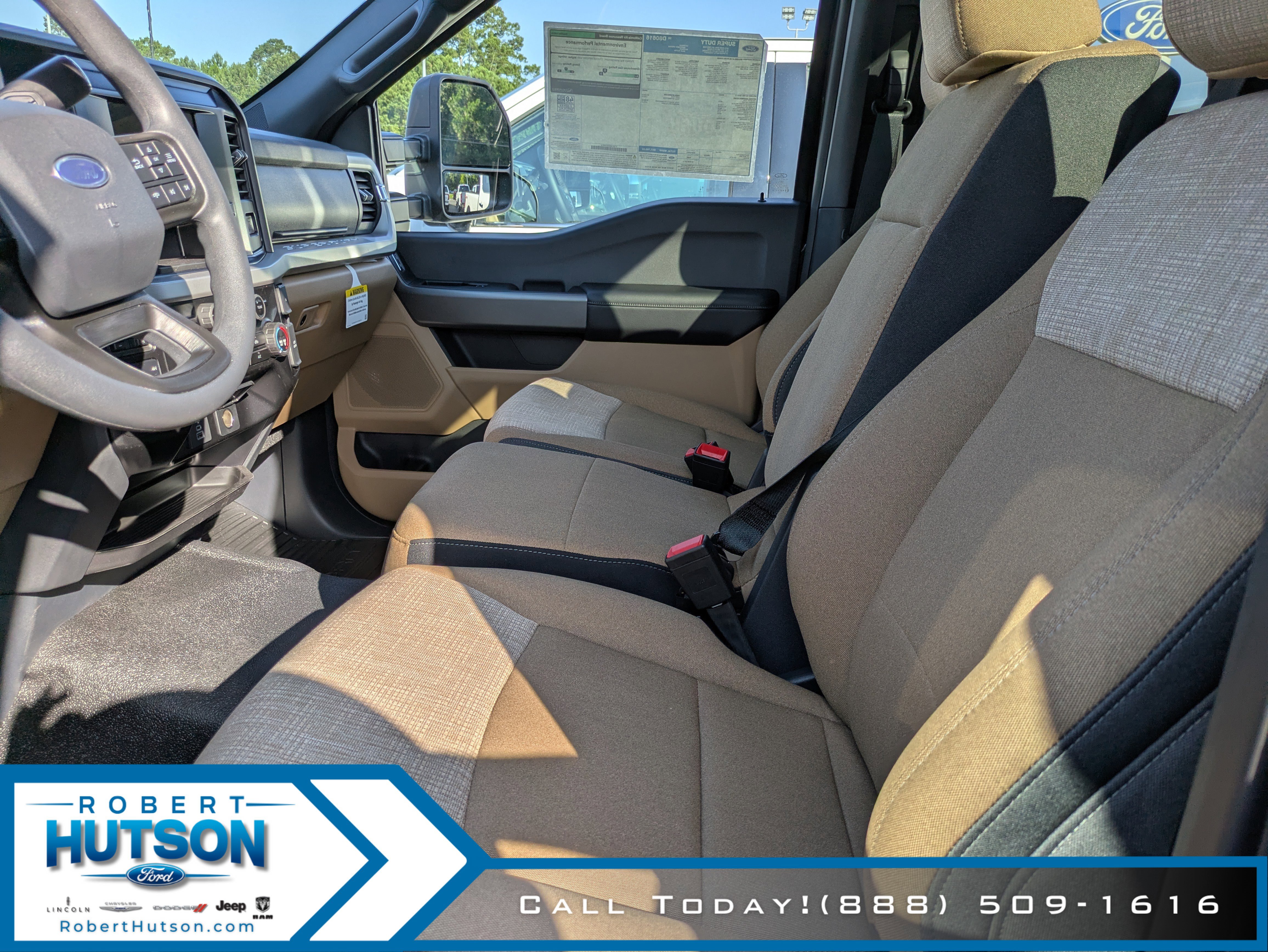 New 2025 Ford F350 XLT w/ FX4 Off-Road Package image 26