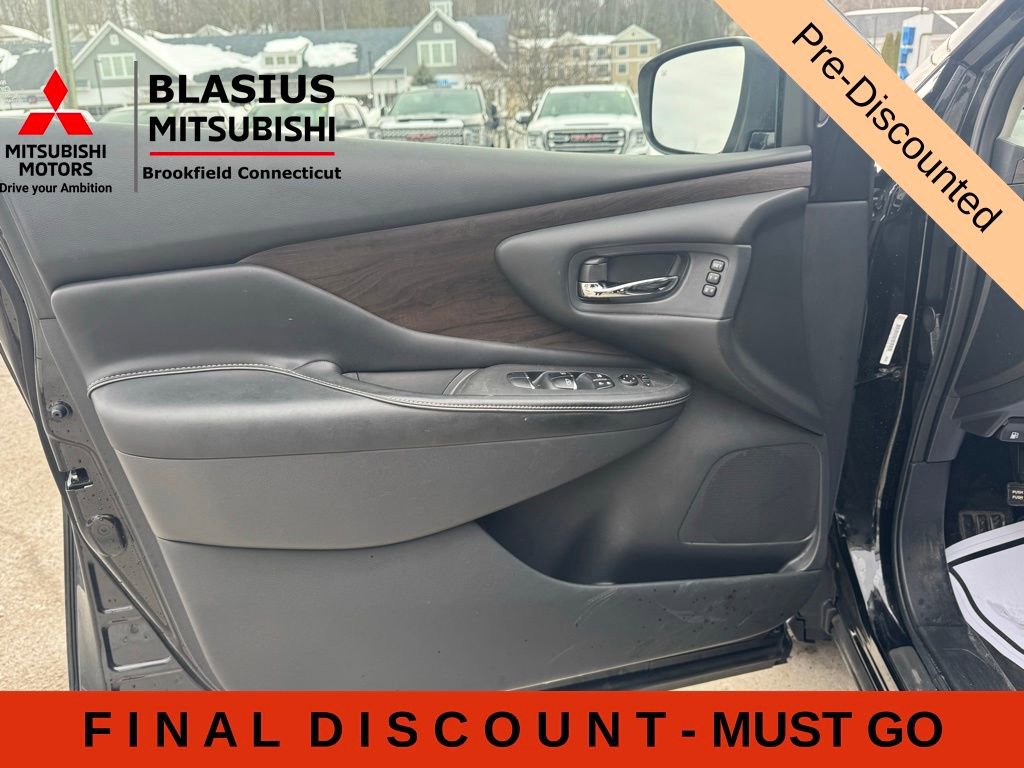 Used 2019 Nissan Murano Platinum w/ Cargo Package AWD/4WD image 16