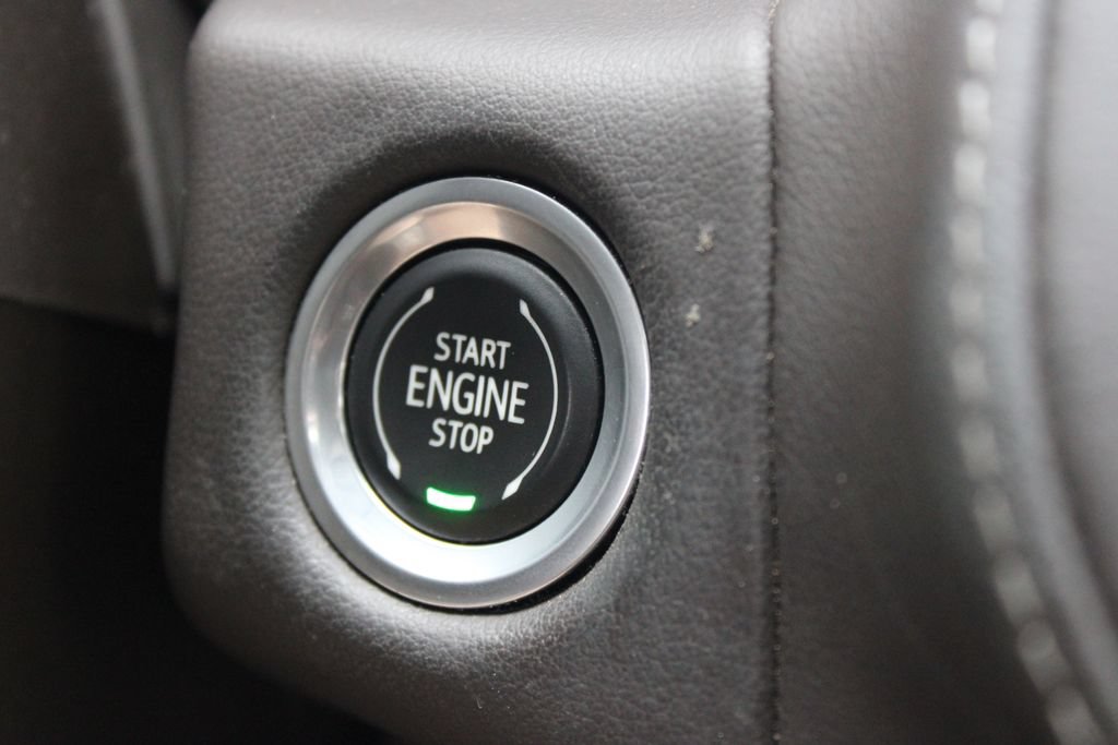 Used 2022 Chevrolet Tahoe LT w/ Luxury Package RWD image 45