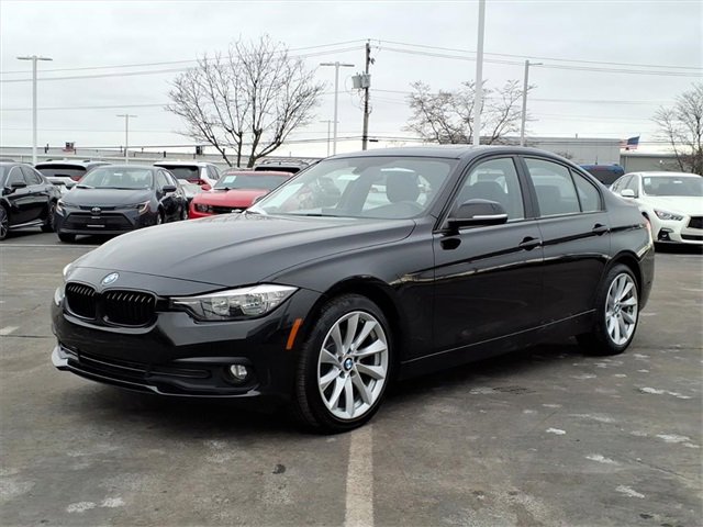 Used 2016 BMW 320i xDrive Sedan image 2
