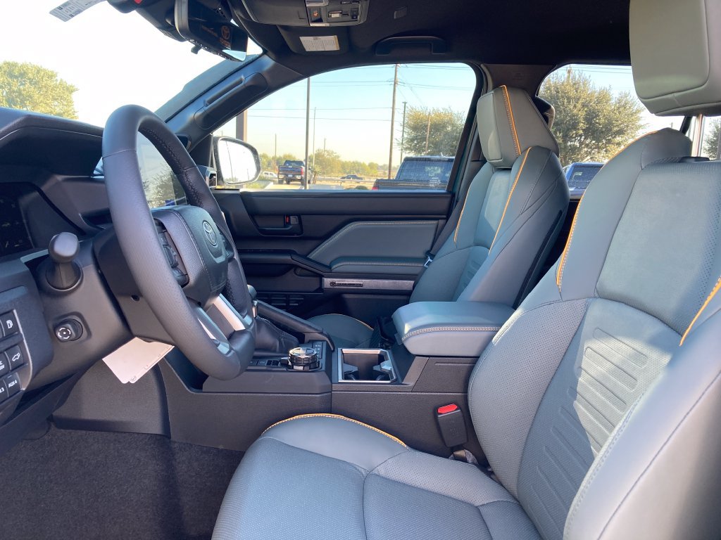 New 2026 Toyota 4Runner Trailhunter AWD/4WD image 8