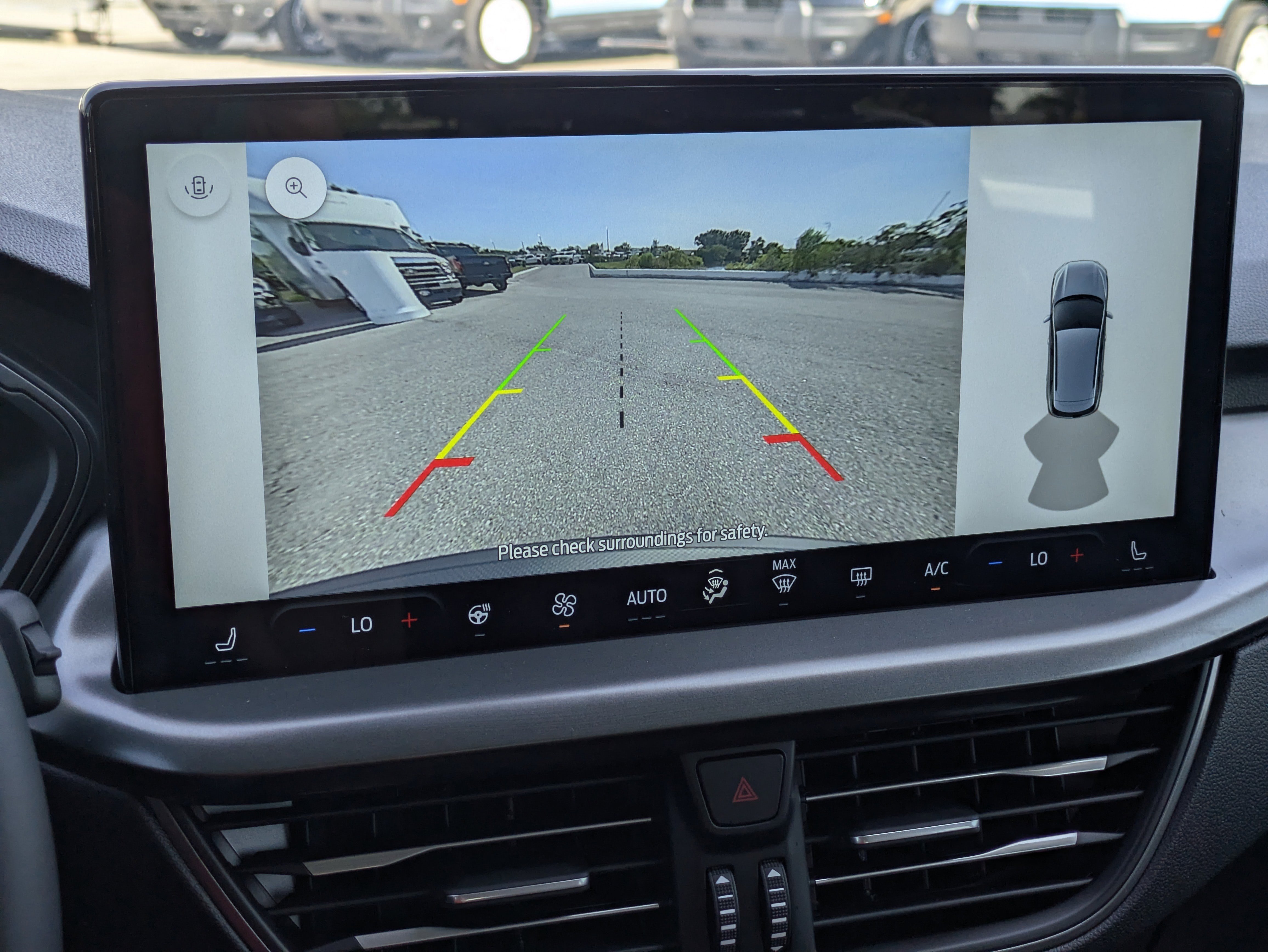 New 2025 Ford Escape SE image 29