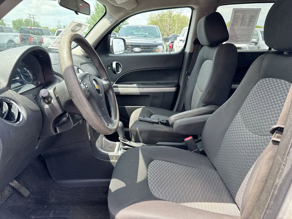 Used 2011 Chevrolet HHR LT FWD image 18