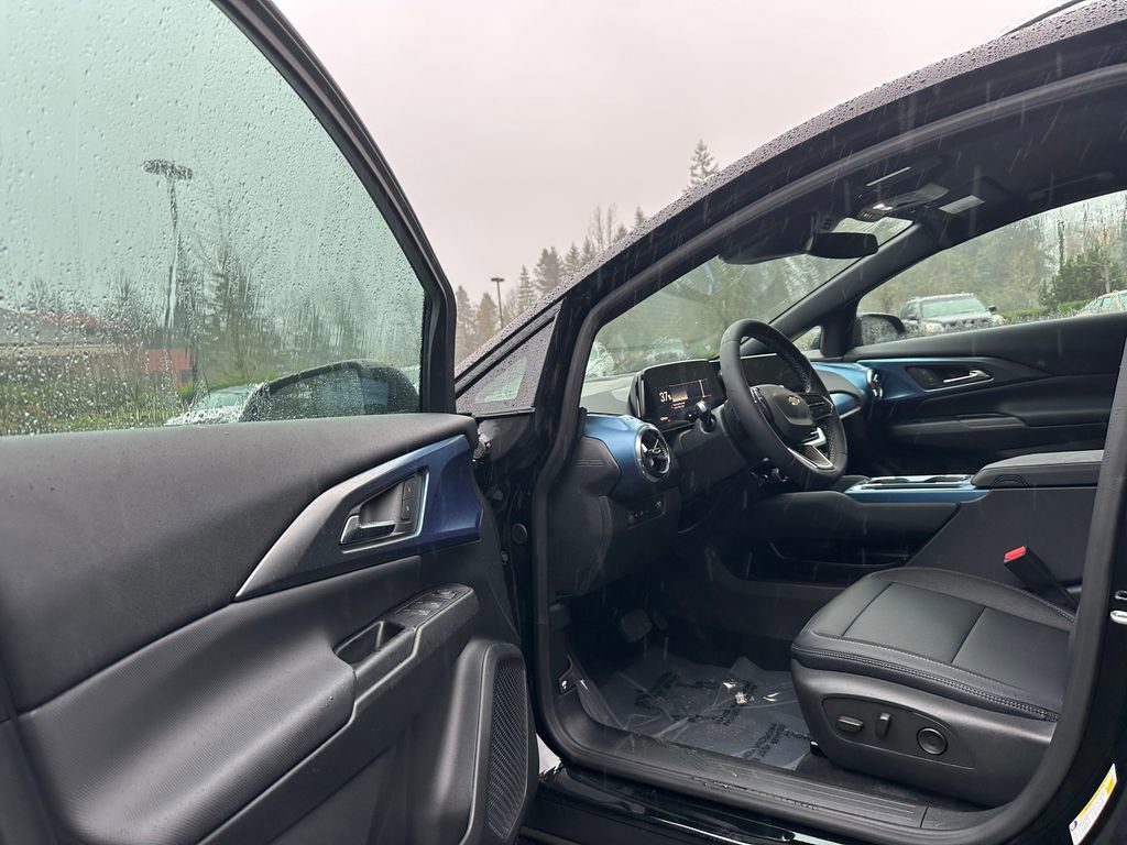 New 2026 Chevrolet Equinox EV LT image 20