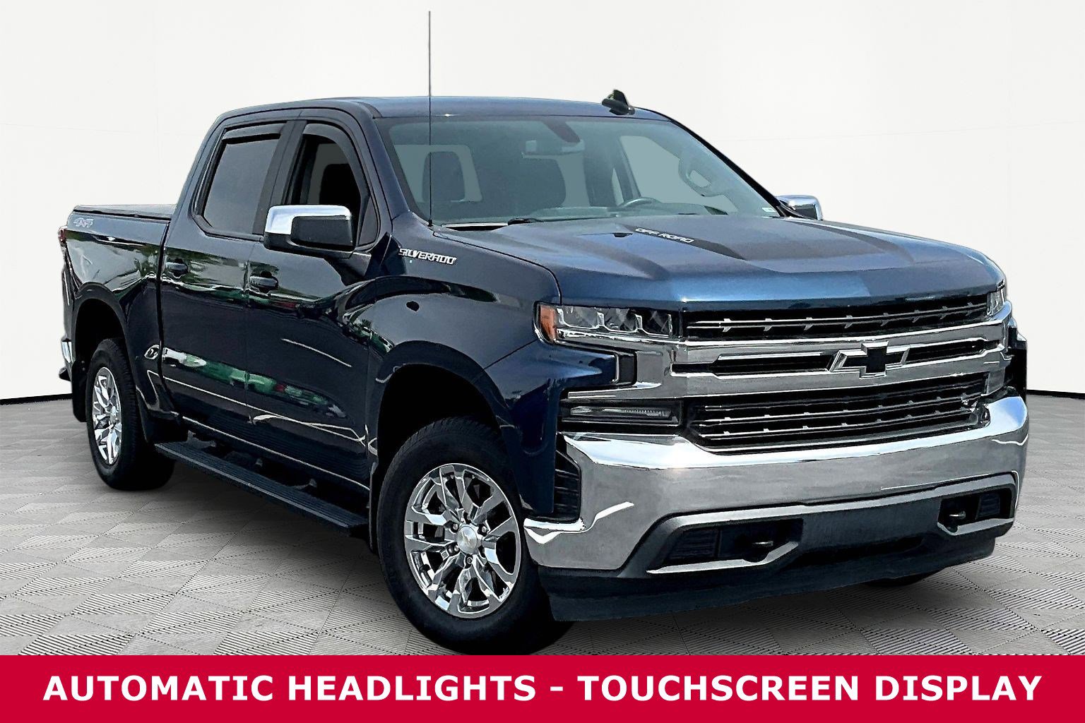 Used 2020 Chevrolet Silverado 1500 LT w/ LT Value Package AWD/4WD image 3