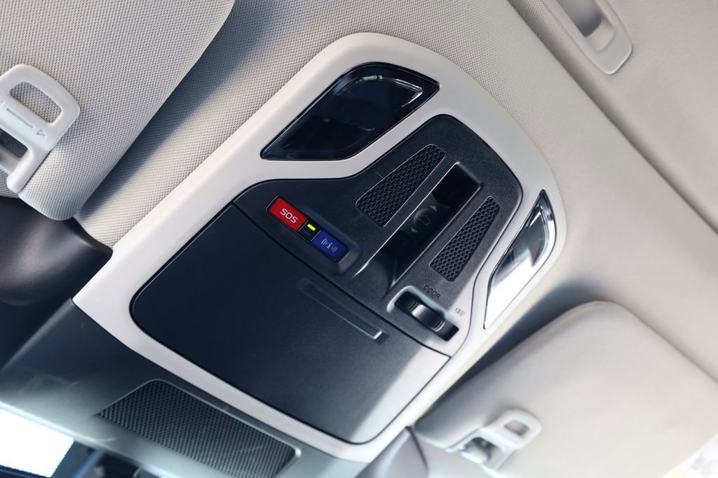 Certified 2025 Subaru Outback Limited XT w/ Tech Package 3 image 17