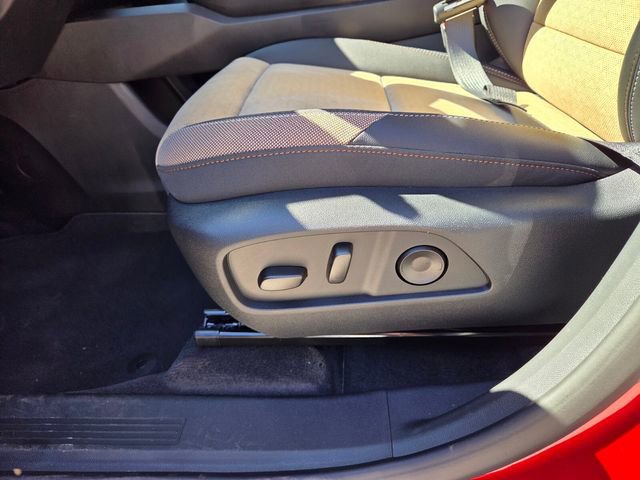 New 2026 Chevrolet Equinox ACTIV w/ Convenience Package III image 23