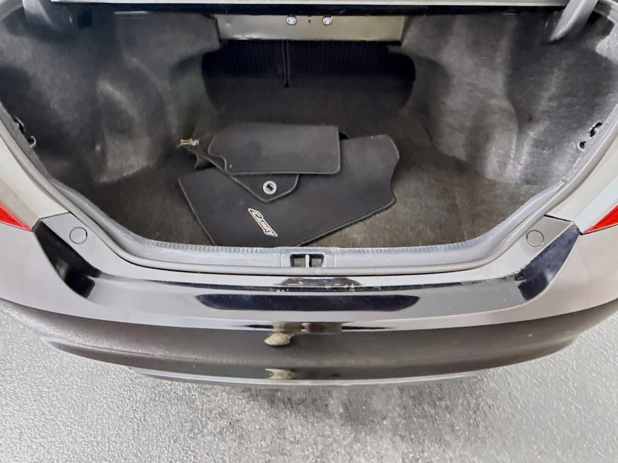 Used 2016 Toyota Camry SE FWD image 34