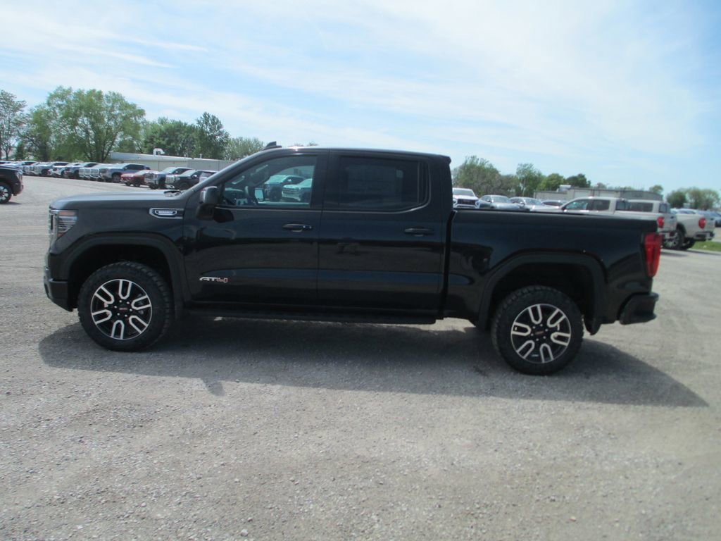 New 2026 GMC Sierra 1500 AT4 w/ AT4 Premium Package AWD/4WD image 10