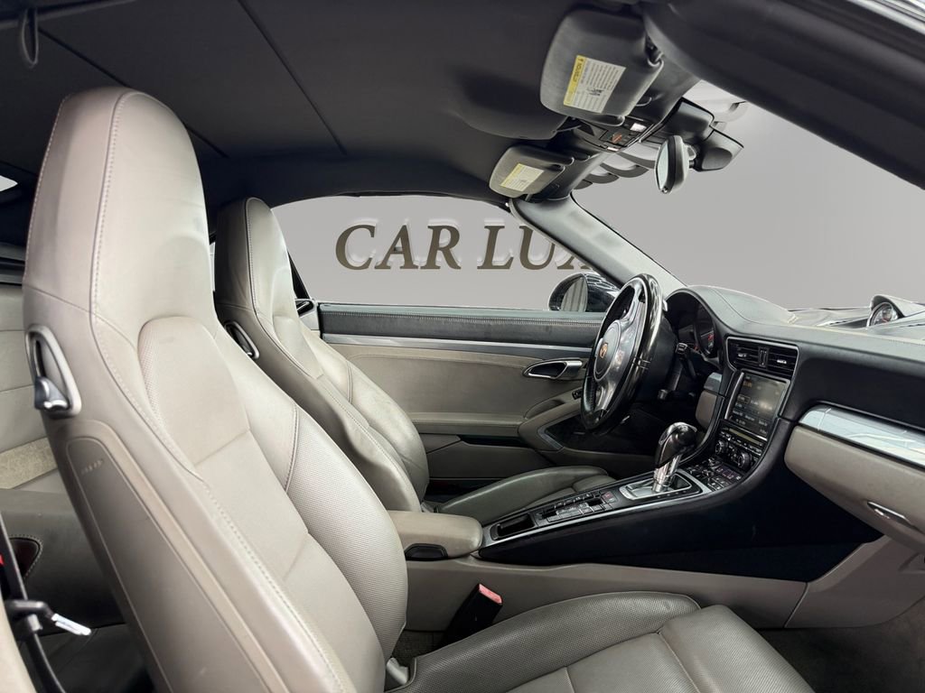 Used 2013 Porsche 911 Carrera S image 14