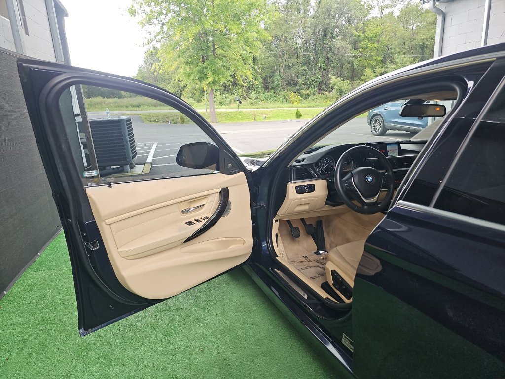 Used 2014 BMW 328i Sedan RWD image 33