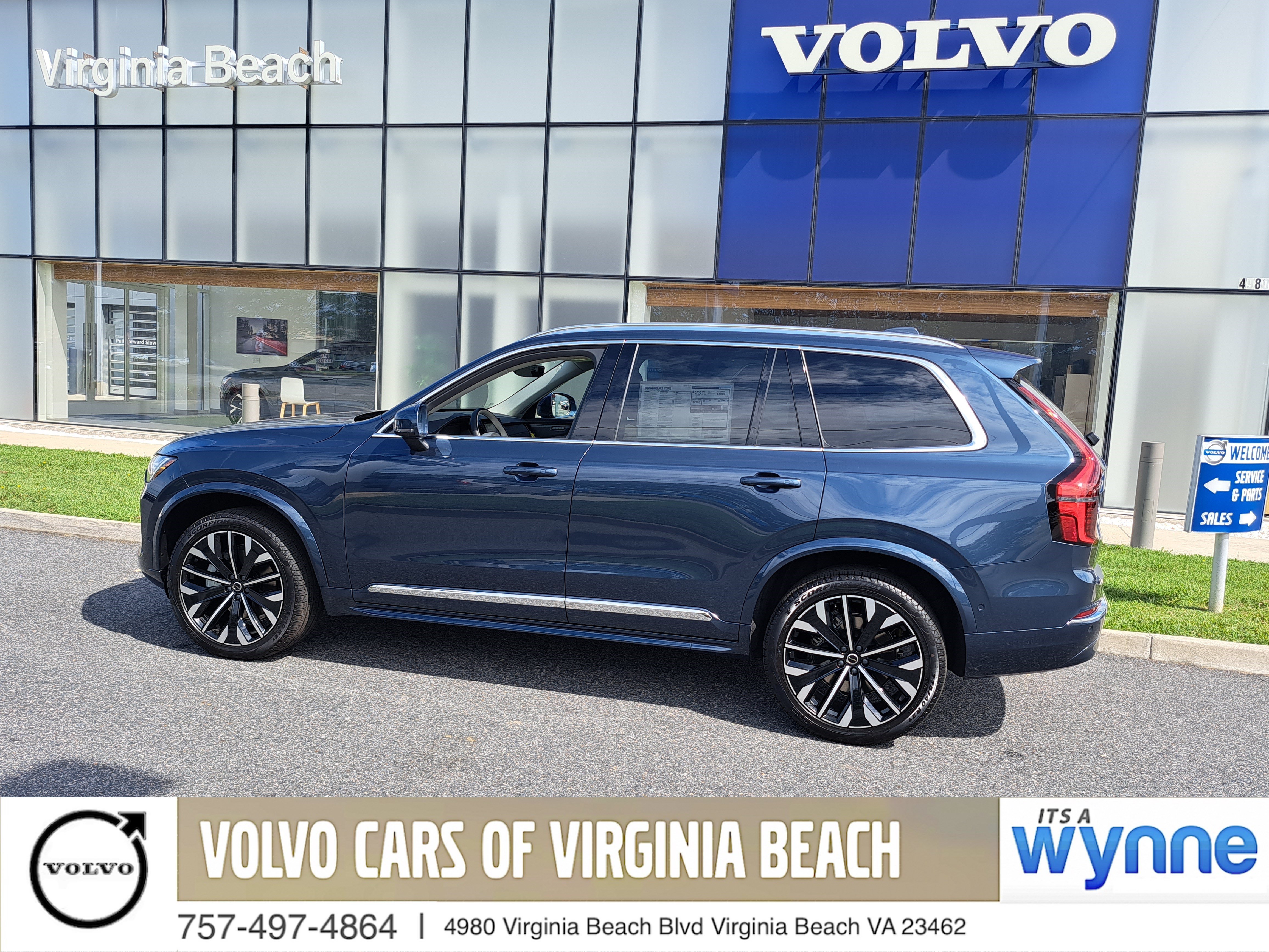 New 2026 Volvo XC90 B6 Ultra w/ Protection Package