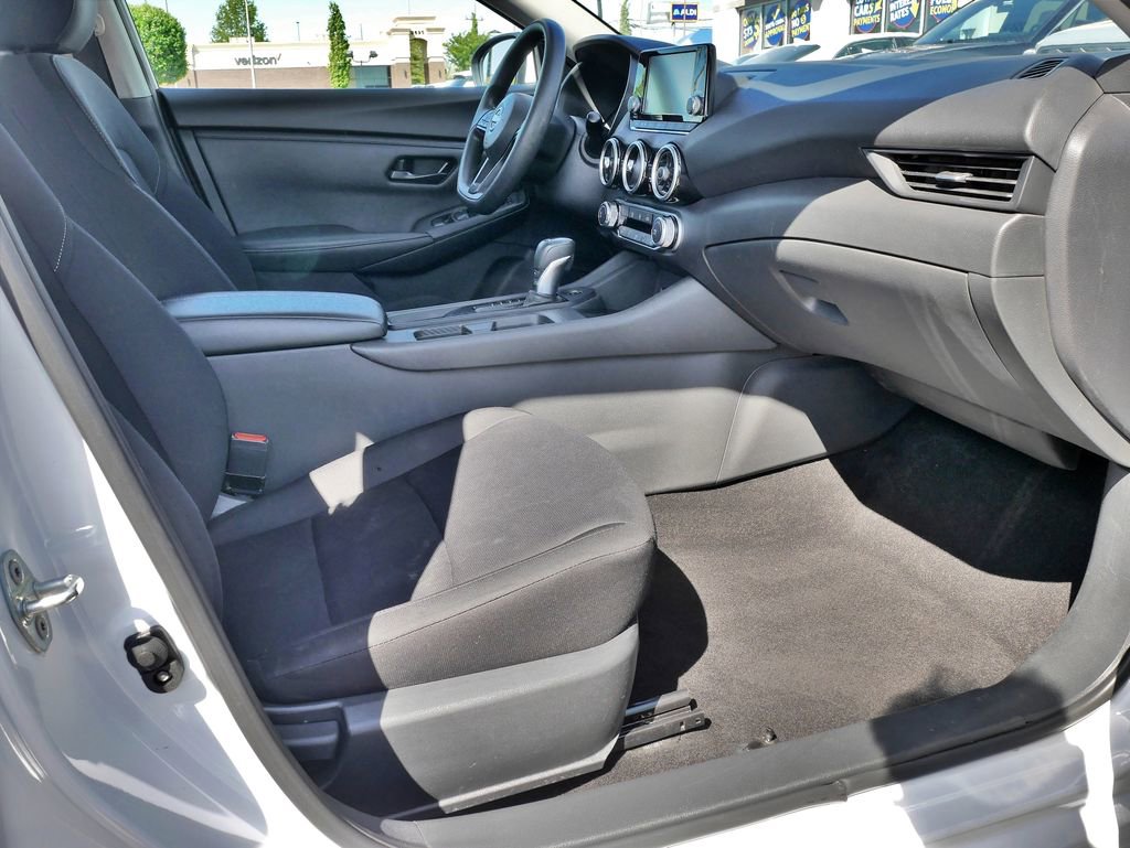 Used 2024 Nissan Sentra S FWD image 12