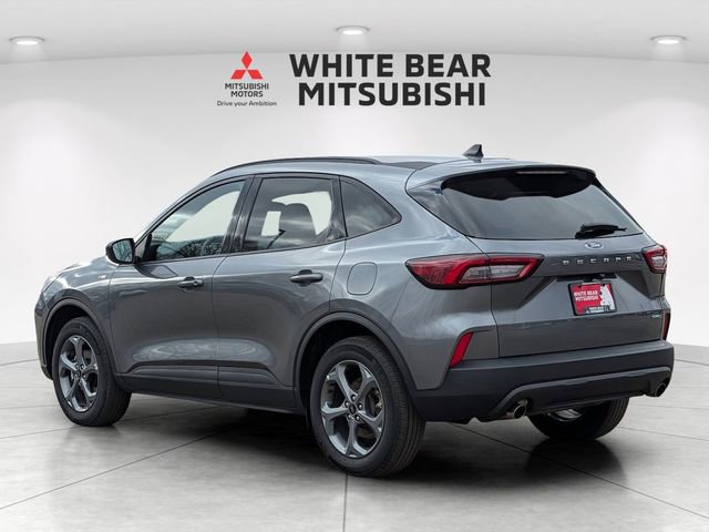 Used 2025 Ford Escape ST-Line AWD/4WD image 4