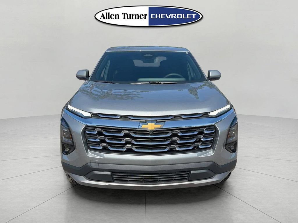 New 2026 Chevrolet Equinox LT w/ Convenience Package II FWD image 2