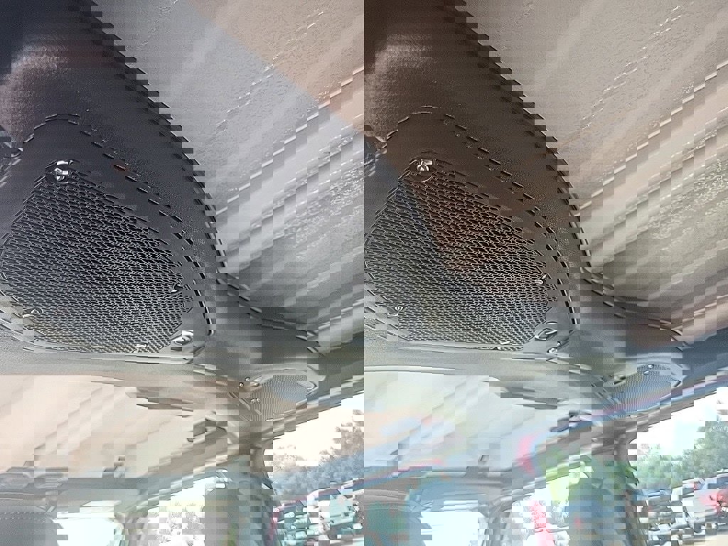 New 2025 Jeep Gladiator Rubicon w/ Safety Group image 12