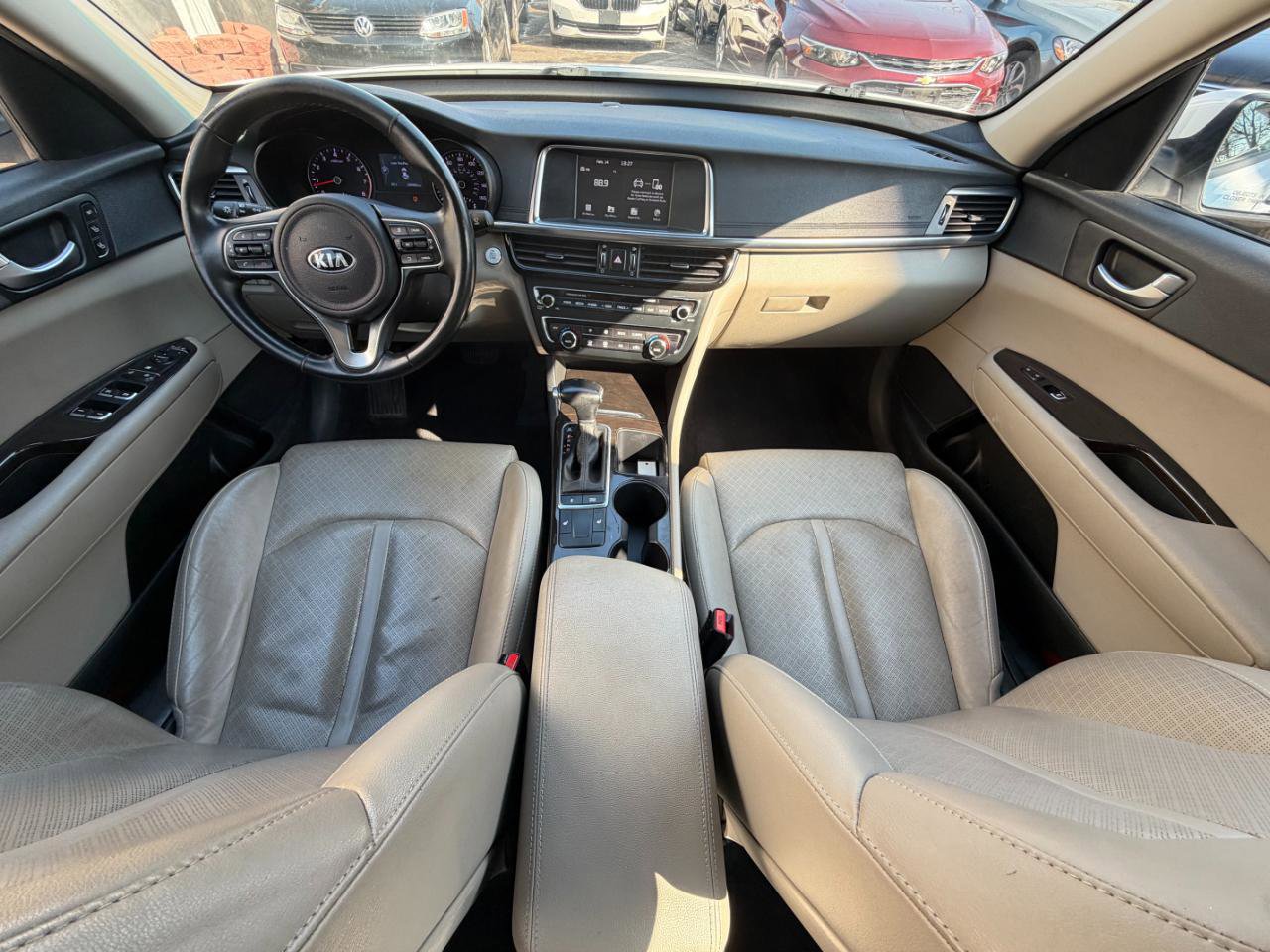 Used 2017 Kia Optima EX image 38