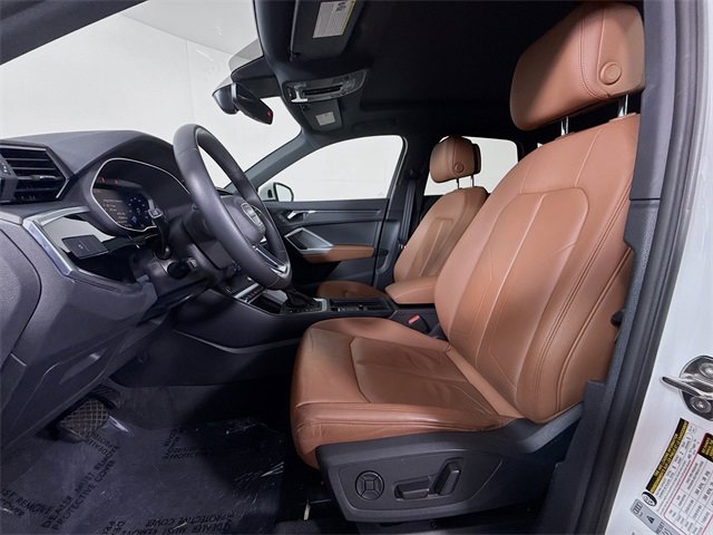 Used 2021 Audi Q3 2.0T Premium w/ Convenience Package image 11